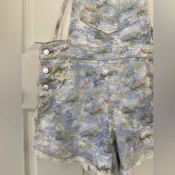 Pilcro x Anthropologie pastel floral pattern denim overalls short size 30 - Picture 5 of 11